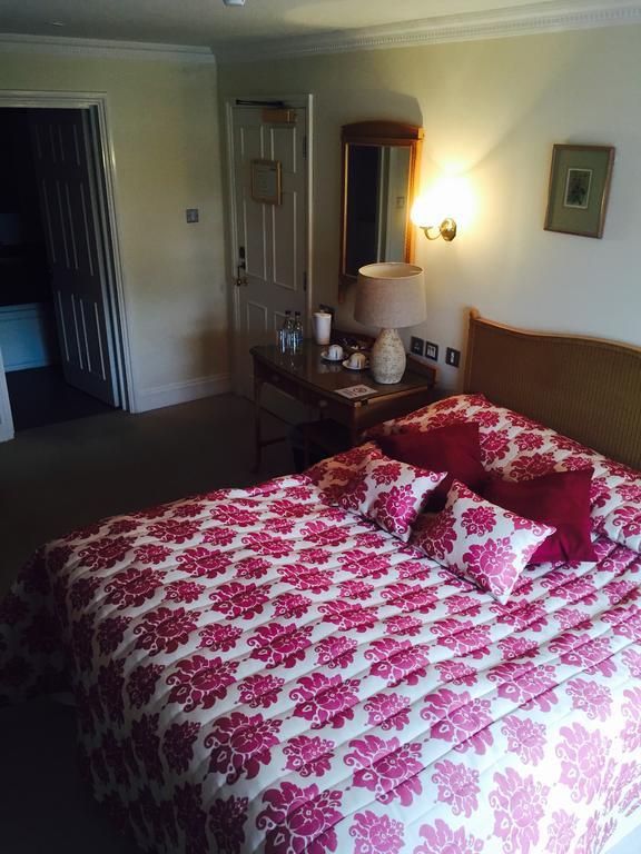 Millhouse Hotel And Riverside Restaurant Sharnbrook Room photo