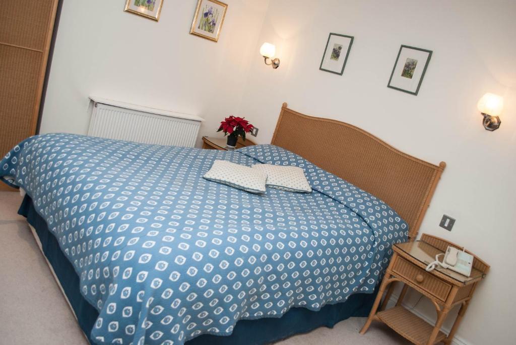 Millhouse Hotel And Riverside Restaurant Sharnbrook Room photo